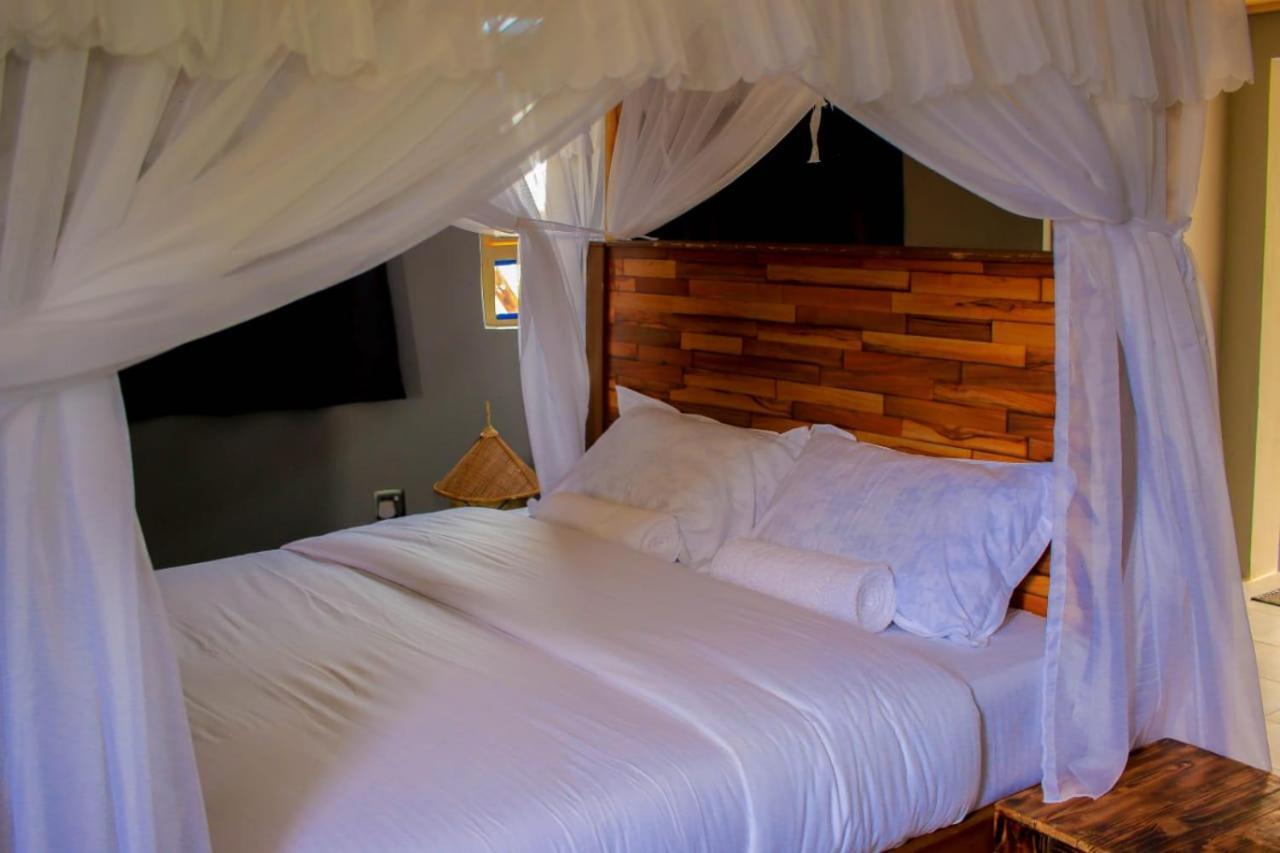 Amanya 3-Bedroom Hut Amboseli Zewnętrze zdjęcie