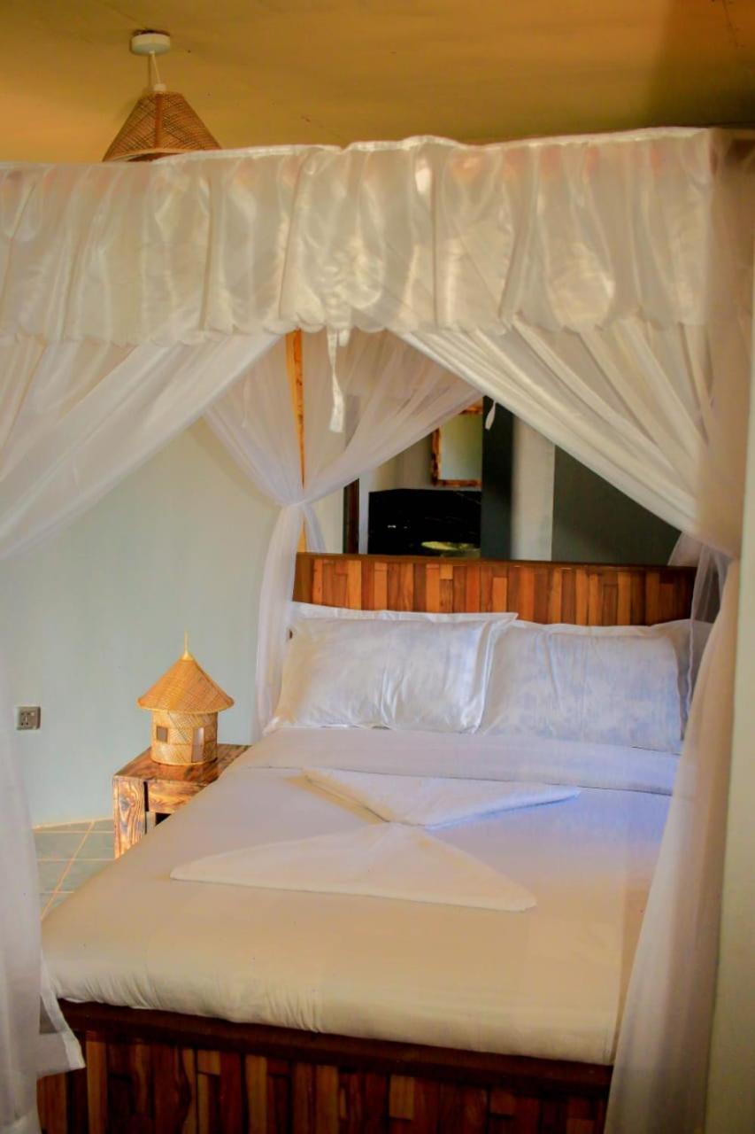 Amanya 3-Bedroom Hut Amboseli Zewnętrze zdjęcie